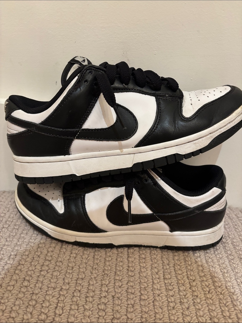 Nike Unisex Panda dunks Women’s size 8